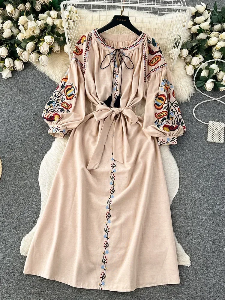 Boho-Kleid für Damen, Jahrgang-Stil, Ethno-Stil, Laterne, langärmelig, bestickt, Rundhalsausschnitt, schmales A-Linien-Kleid aus Baumwolle und Leinen: Braun