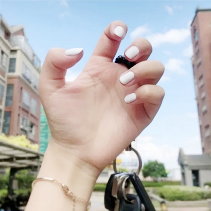 24 stuks nepnagels voor meisjes puur wit korte druknagels paragraaf ronde vierkante kop comfortabele nepnagel met lijm ty