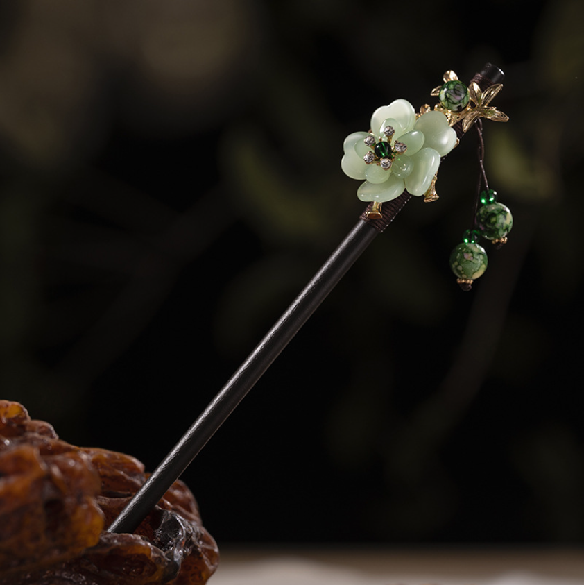 Horquilla con borlas de madera para sacudir el pelo, palillo para el pelo, adorno para el cabello antiguo, tocado de sartén, accesorios para peinados de flores,: PLATEADO