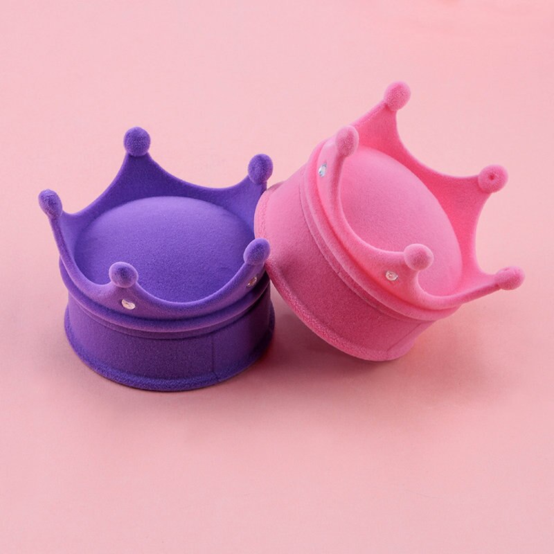 1-delige mooie kroonvorm fluwelen sieradendoos bruiloft verlovingsring doos display geschenkdoos houder voor oorbellen ketting armband