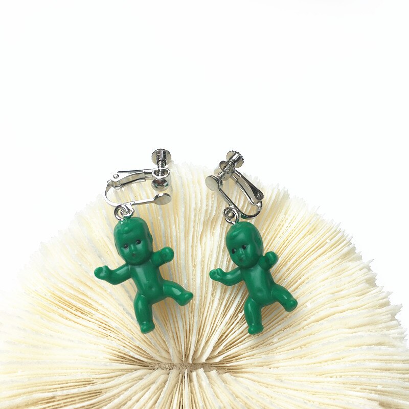 drôle bébé poupée forme coloré boucles d'oreilles pour femmes fille créative Harajuku Cool goutte boucles d'oreilles fête déclaration bijoux: Clip 3
