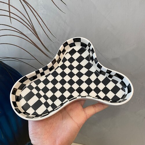 Cloud Plate Ceramic Fruit Dish Dessert Plate Snack Bowl Jewelry Trays Decorative Plate Cake Stand Storage Tableware: Black grid plate