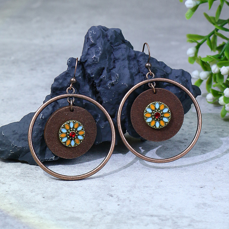 Pendientes étnicos Vintage bohemios con forma de gota para mujer, aretes largos bohemios con cuentas y borlas de madera, aretes redondos geométricos de hojas y flores, joyería: Color dorado