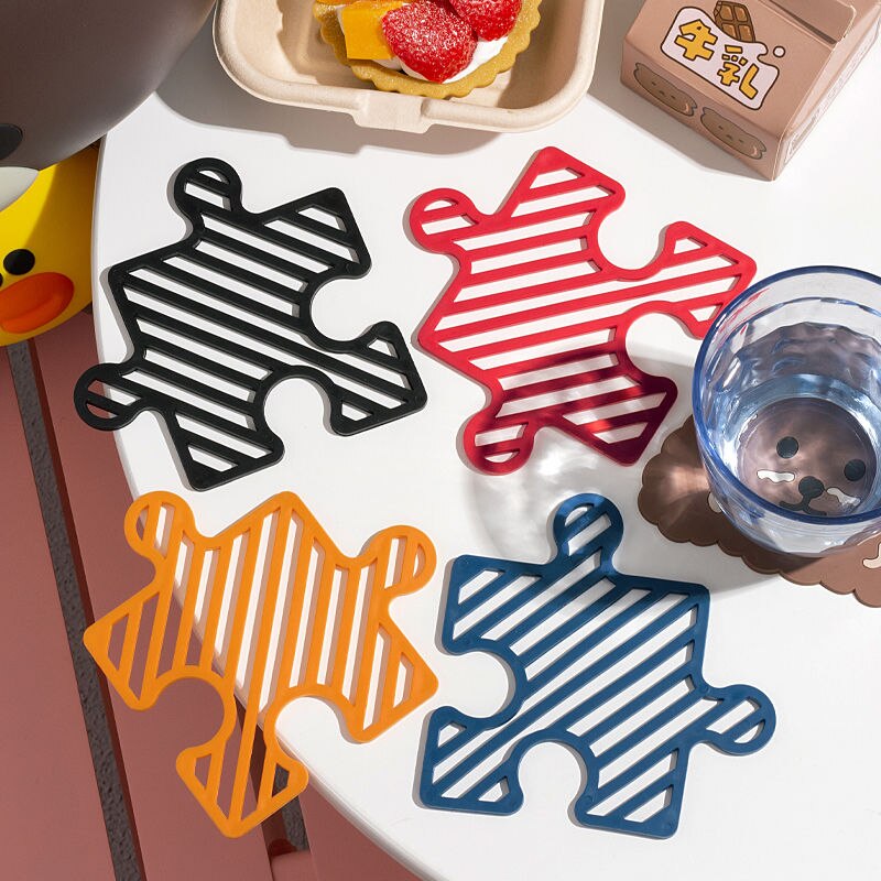 Puzzel Creatieve Siliconen Coaster,4-Kleur Diy Splic Antislip Hittebestendig -Schoon Leuke Placemat, home Kitchen Bar Tafel Matten.