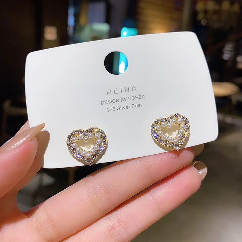 LATS Sweet Burgundy Enamel Heart Earrings for Women Girl Gold Color Metal Love Heart Hanging Dangle Earrings Vintage Jewelry: 661201