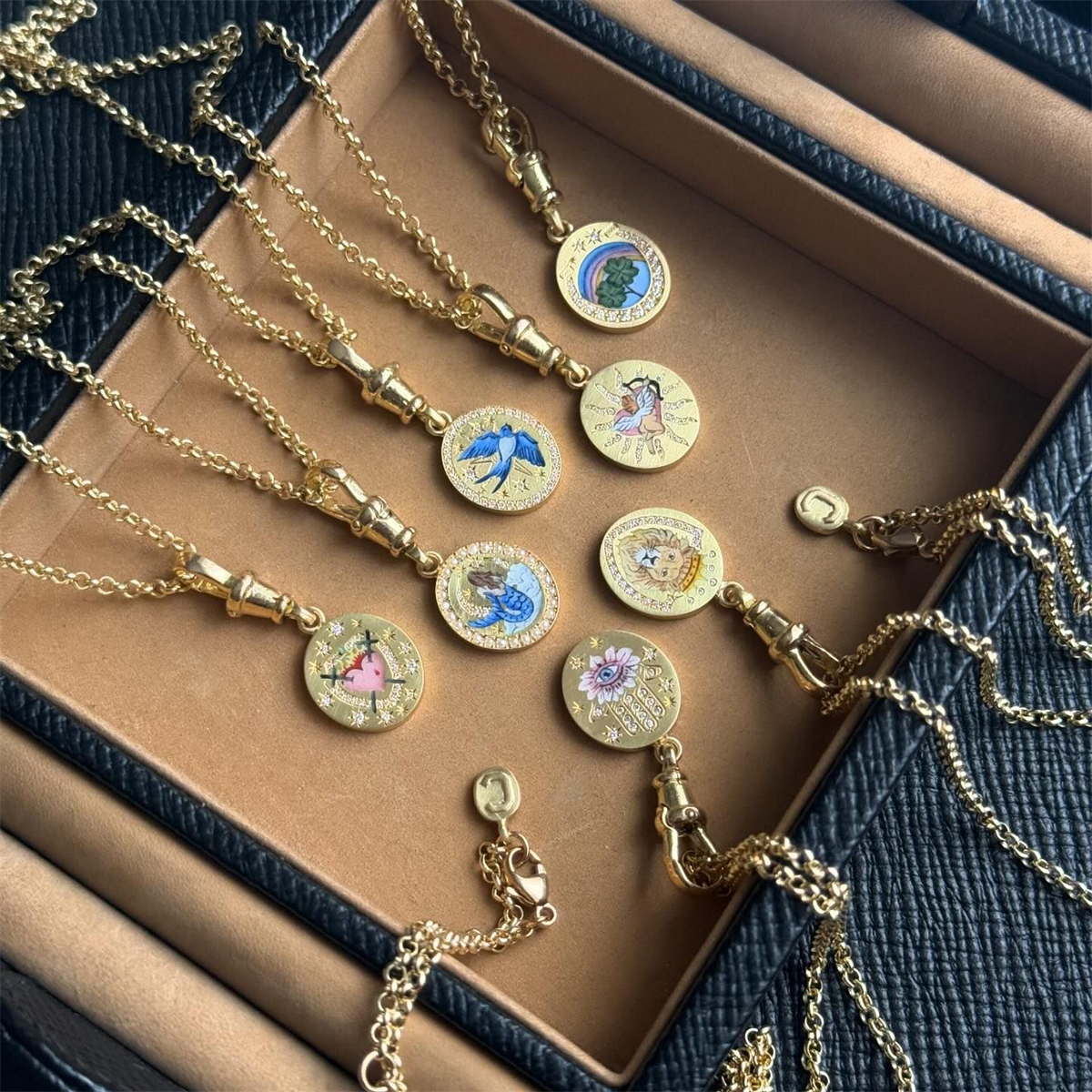 Collier de la série de cartes de tarot, femme amoureuse, guerrier porte-bonheur, gardien, collier de grille de paix, plaqué or, couleur conservée