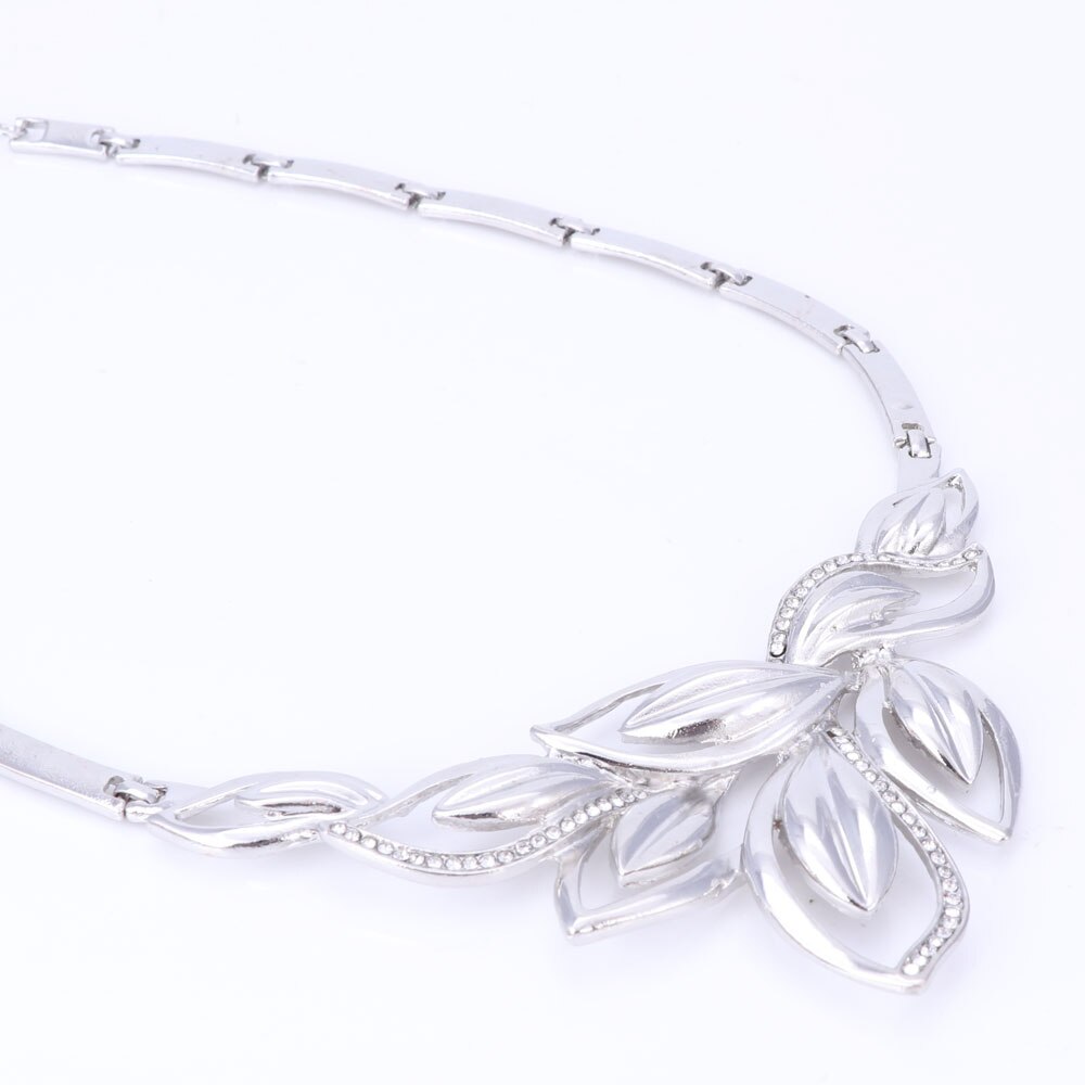 Neueste Neue Afrikanischen Kostüm Schmuck setzt Silber Überzogene Blätter bilden Halskette einstellen Hochzeit Elegante Kostüm Schmuck-einstellen