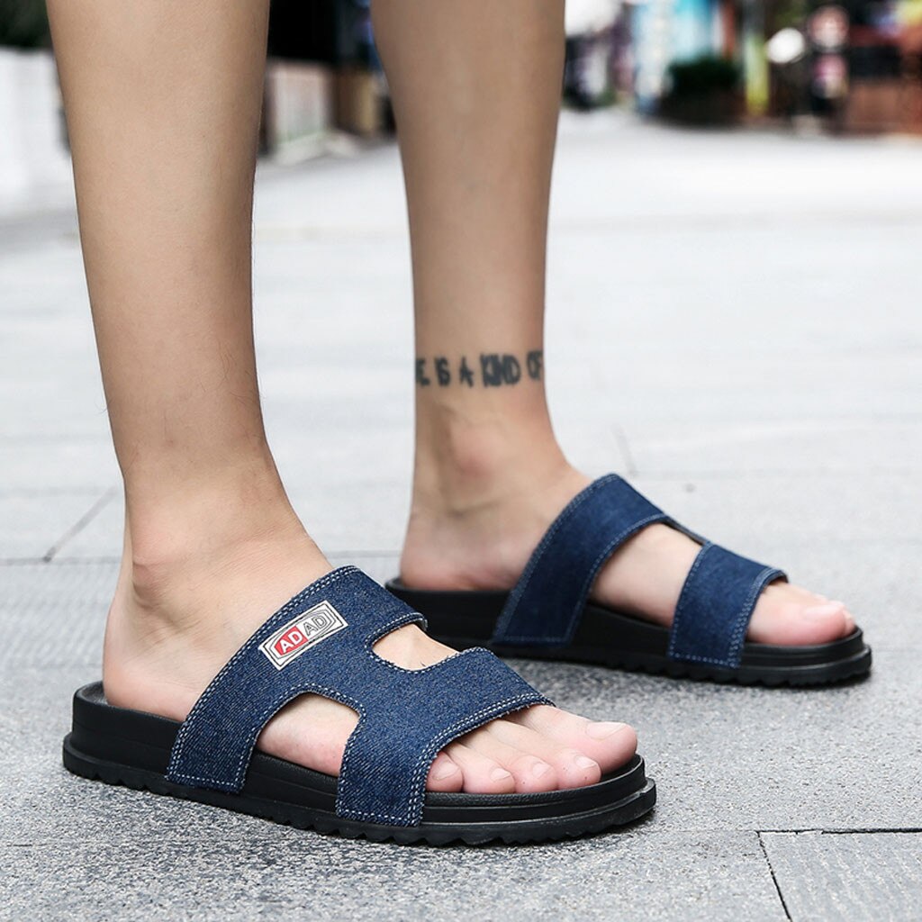 Męskie kapcie plażowe męskie slajdy miękkie lekkie kapcie męskie strona główna lato na świeże powietrze Slide Slipper 2020 buty wewnętrzne oddychające sandały
