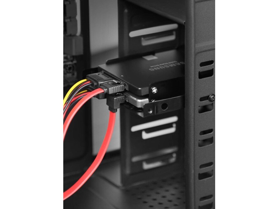SSD HDD Mounting Bracket 3.5 to 2.5 Internal Hard Disk Drive Kit Cables 2.5 hard disk drive to 3.5 bay tray caddy