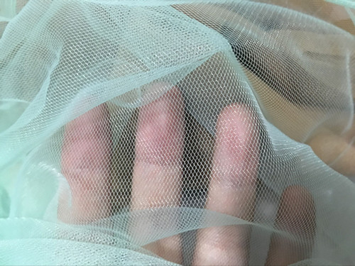 160 cm de large 3 mètre/lot doux maille fine tulle minuscule trou gaze bleu royal gris bleu menthe vert café champagne pêche beige nude rouge: mint green