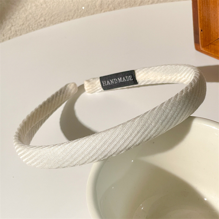 Aishg fint hårband i fast tyg för kvinnor koreanskt enkelt hårband fräscht all-matchande hårband för utomhusbruk flickor håraccessoarer: Silver-