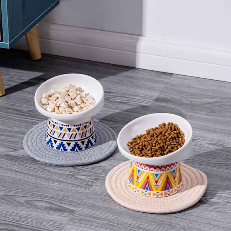 Cuenco de cerámica antideslizante para mascotas, comedero para gatos, protección de 45 grados para el cuello del perro, contenedor de comida, alimentación de agua, productos para perros