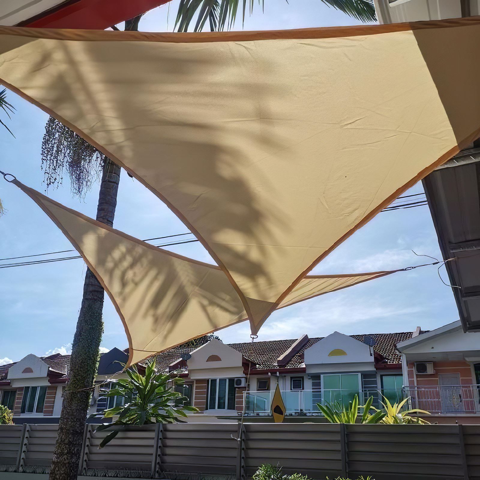 Sun Shade Cover Cloth Triangle Sail Shade UV Blockage Canopy Awning Sun Shade For Patio Sand Outdoor Garden and Yard Activities