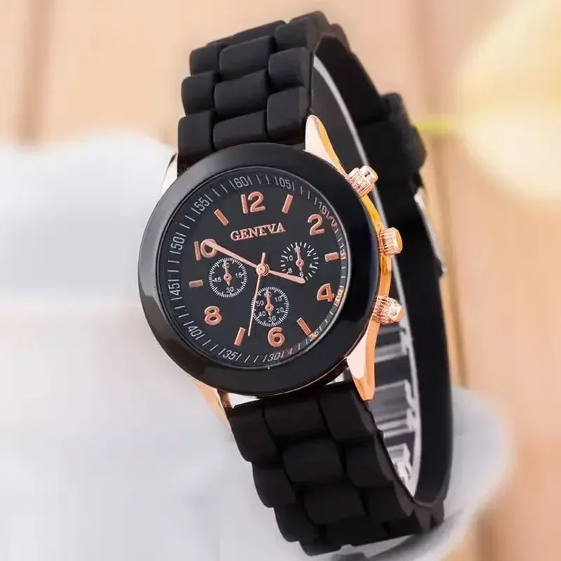 Kvinnor herr kvartsklocka herrklockor lyxiga klassiska retro armbandsur med stora diamanter