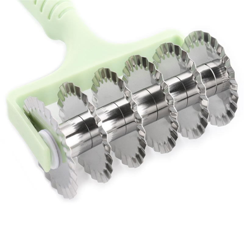 Wavy Rolling Dough Cutter Stainless Steel Pizza Wheel Pasta Cookie Biscuit Scraper Slicer Fondant Cake Mold Baking Pastry Tools
