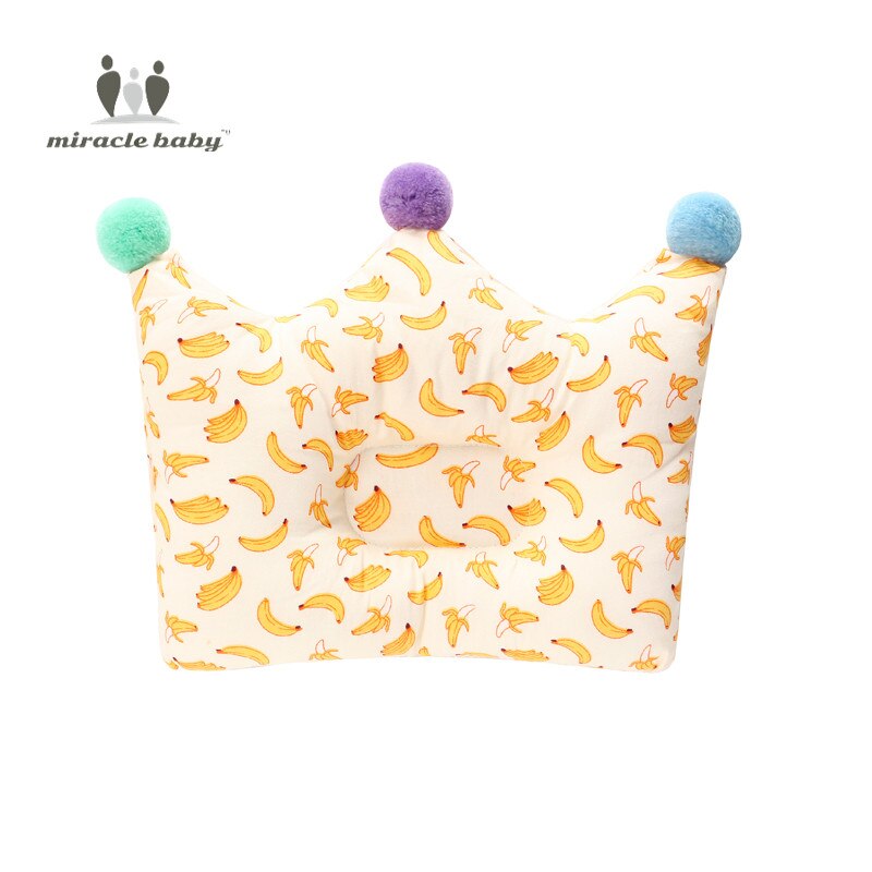 Crown Point Shape Bedding Baby Pillow Cotton Sleeping Pillow Prevent Flat Head Baby Forming Pillow For Newborn Boy Girl: Banana