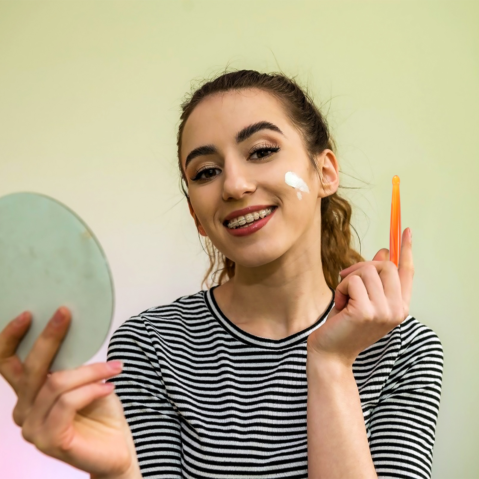 Massaging Stick Muscle Relaxing Stick Portable Facial Beauty Massager