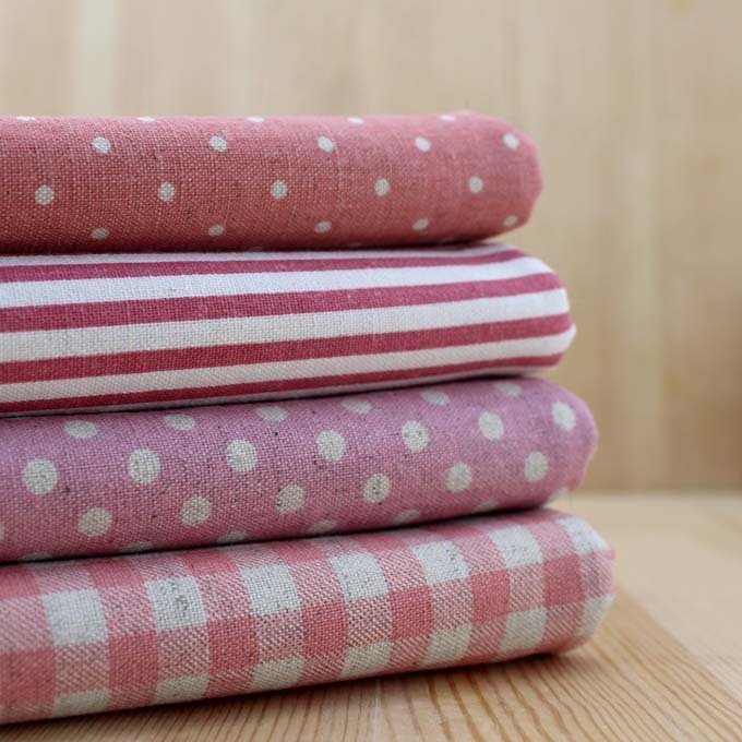 4 "roze" Dot Vierkante Streep Vet Kwart Bundel DIY handgemaakte thuis textiel voor patchwork doek Katoen linnen 22*24 cm