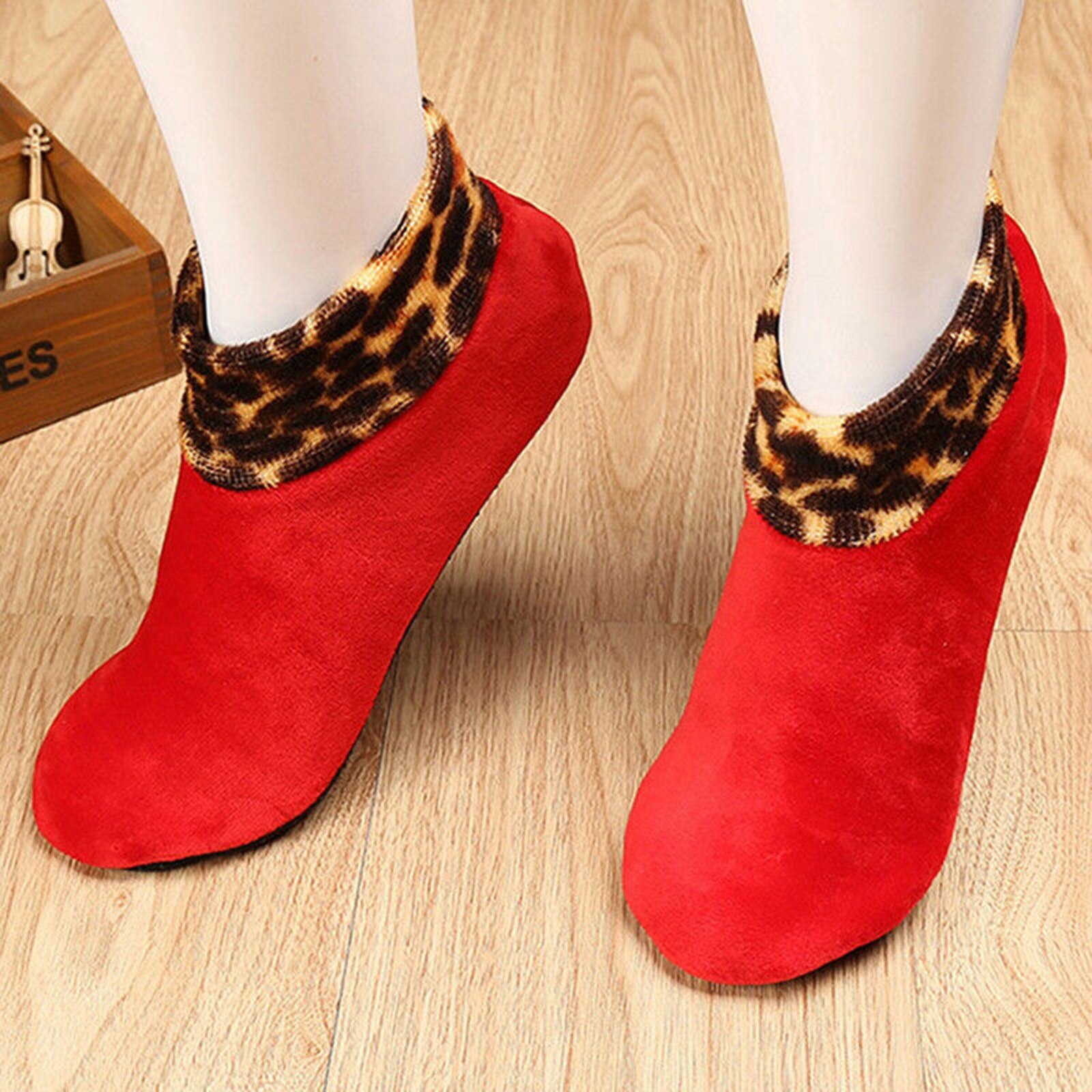 Women's Winter Warm Leopard Leg Warmers Bed Non Slip Home Indoor Non-slip Thermal Socks Female Winter Soft Outdoor Warm Socks: Red