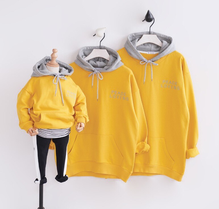 Vader/moeder/kind familie bijpassende outfits hoodies sweatshirts met zakken familielook kleding met capuchon vader moeder dochter kleding: Geel / Kindermaat 130