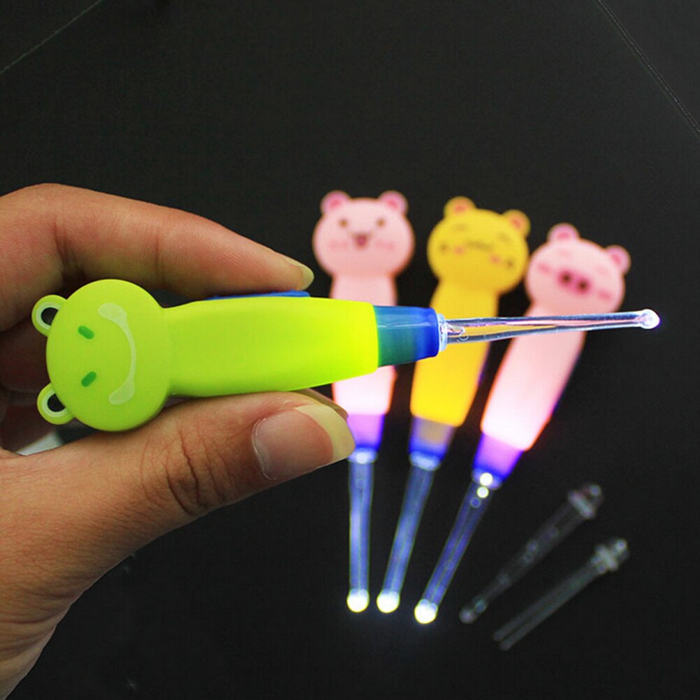Led cartoon babyverzorging oren lepel kind reinigingsgereedschap oorsmeer met licht lepel graven lichtgevende graaf oor spuit oor-picker product