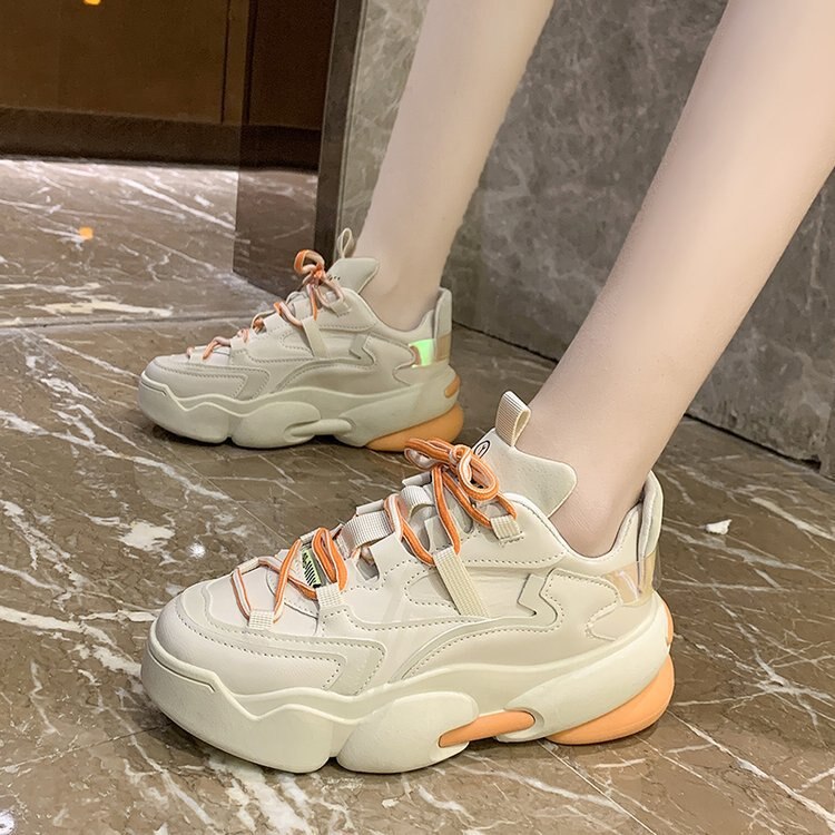 Zapatos antiguos para mujer Ins Tide , primavera y verano, zapatillas deportivas informales de suela gruesa a la roja, color blanco