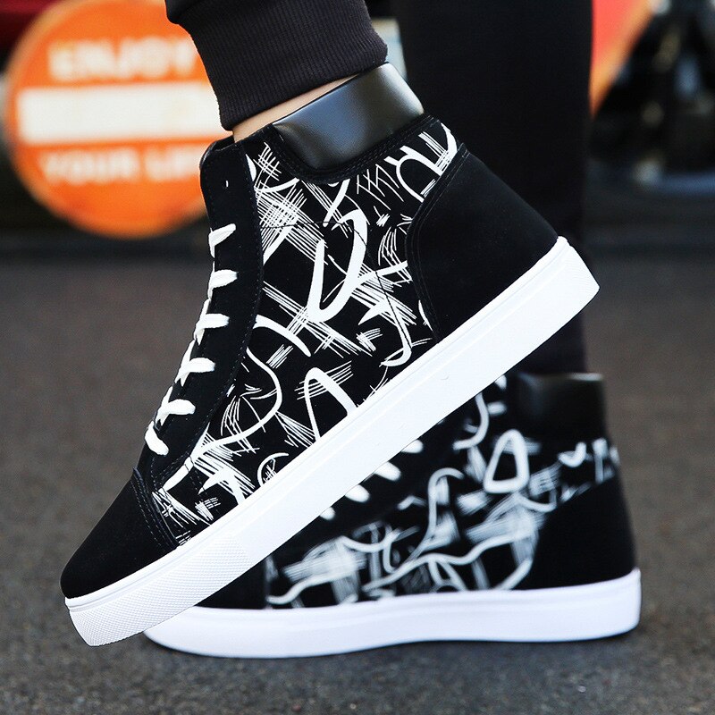 High top Sneakers Men Canvas Shoes Cool Street Shoes Young Male Sneakers Black Blue Red Mens Causal Shoes 64 gh7