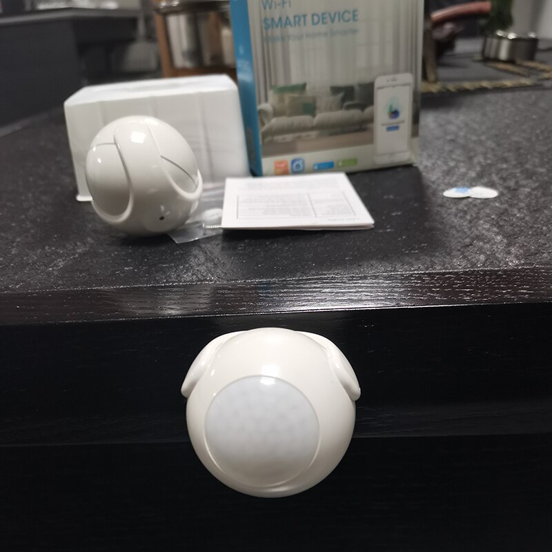 Tuya Mini WIFI PIR Motion Sensor built-in battery Hole-free installation Human Body Sensor Body Wireless Infrared Detector Tuya