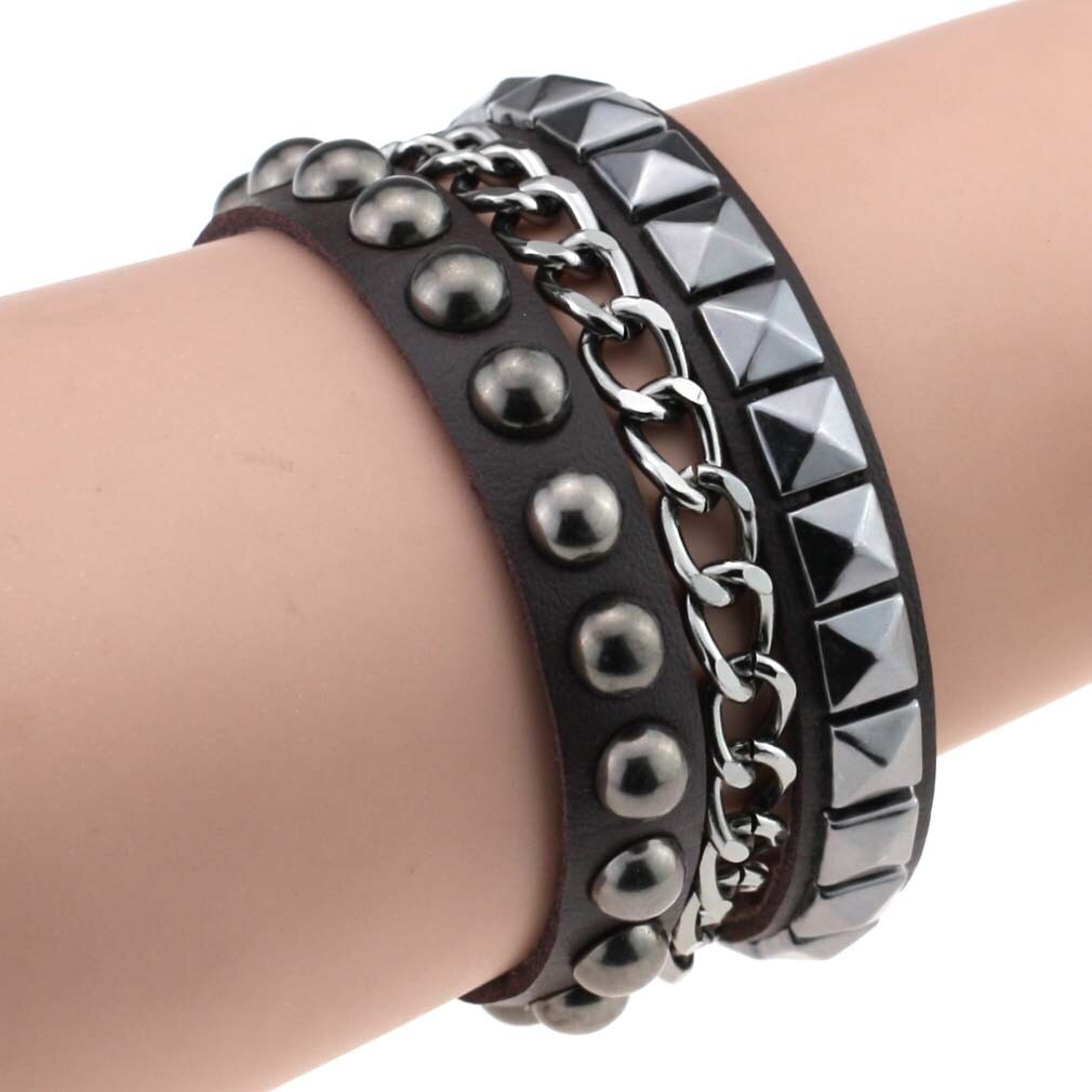 Gelaagde Leather Studded Armband Mannen Vrouwen Punk Band Rock Bangle Goth Sieraden Cosplay Emo Gothic Accessoires: coffee