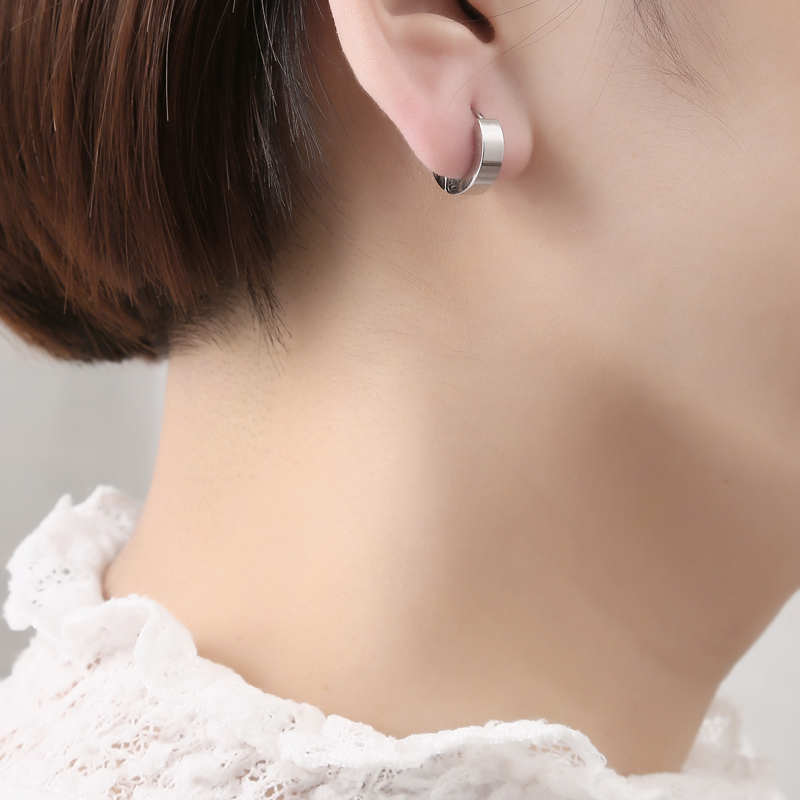 Joyería clásica de acero inoxidable para hombre y mujer, aretes de Metal resistentes al agua, en forma de C, estilo de las cuatro estaciones, estilo Hip-Hop, Rock