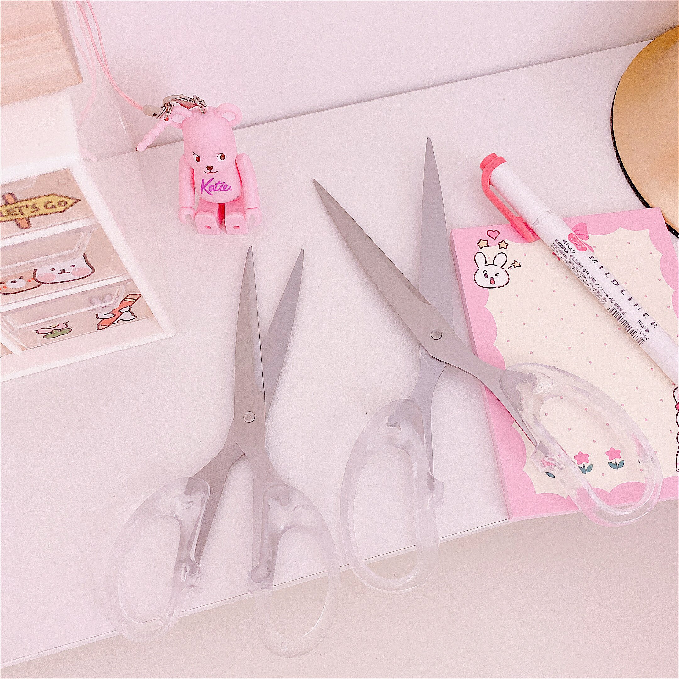 Simple Stainless Steel Scissors Transparent Plastic Art Scissors Paper Cutting Student Stationery Home Office DIY Craft Supplies: Small scissors