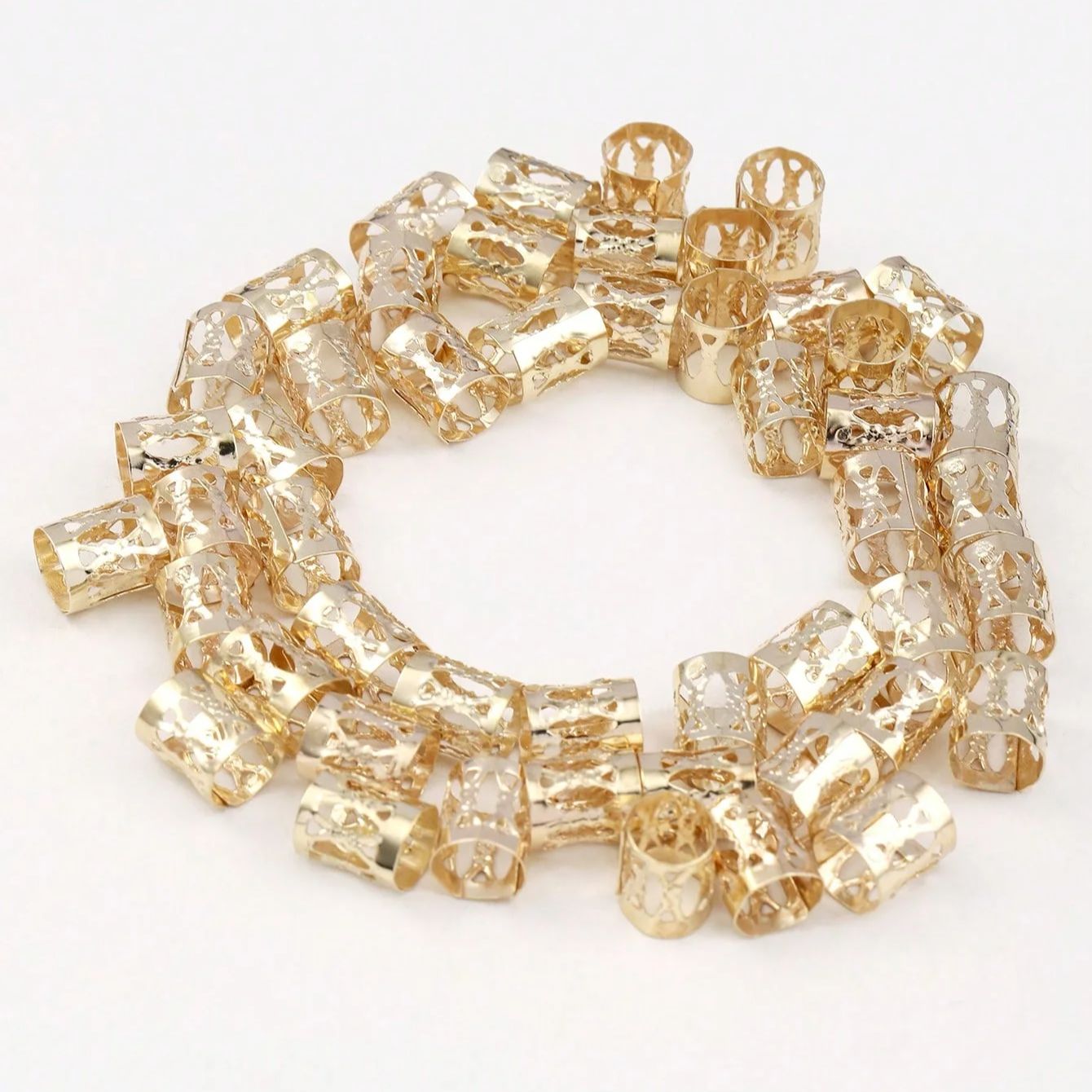 50pcs métal évider anneau de cheveux accessoires, perles cheveux tresse anneaux Clips redoute serrures cheveux tressage métal manchettes décoration: Couleur or jaune pâle