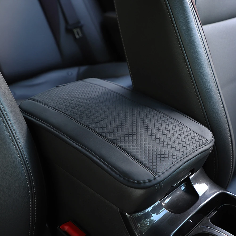 Almohadilla para reposabrazos de coche, cubierta protectora de reposabrazos Central antideslizante de doble línea en relieve de cuero y fibra, accesorios universales de estilo para automóvil: Gris
