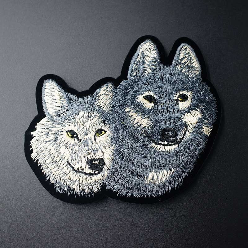 Wolf Size: 8.0x9.5 cm Patches Badge Cartoon Patch Geborduurde Applique Naaien Kleding Stickers Kledingstuk Badges Kleding-accessoires