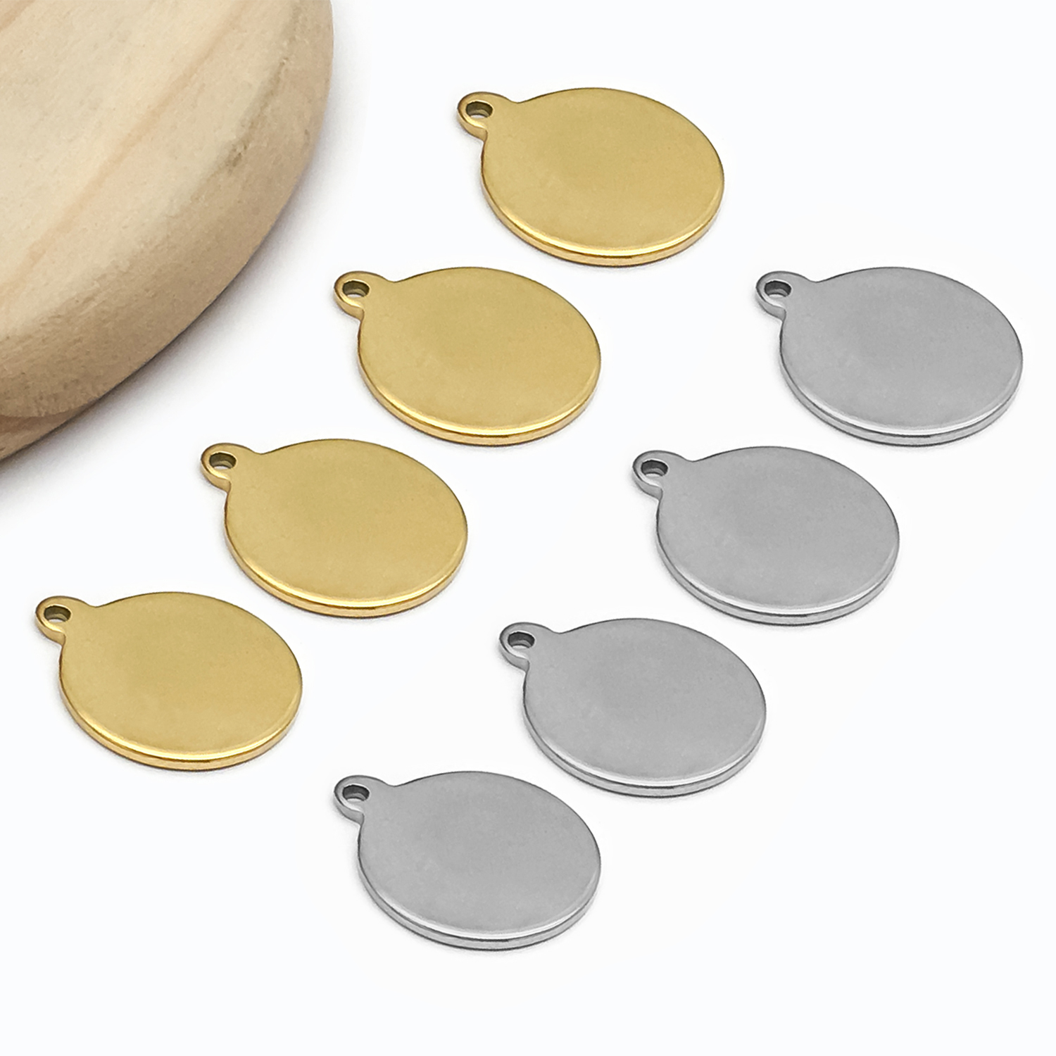 10 st rostfria berlocker runda tomma skivor metallhängen för gör-det-själv armband halsband örhängen smyckestillverkning tillbehör