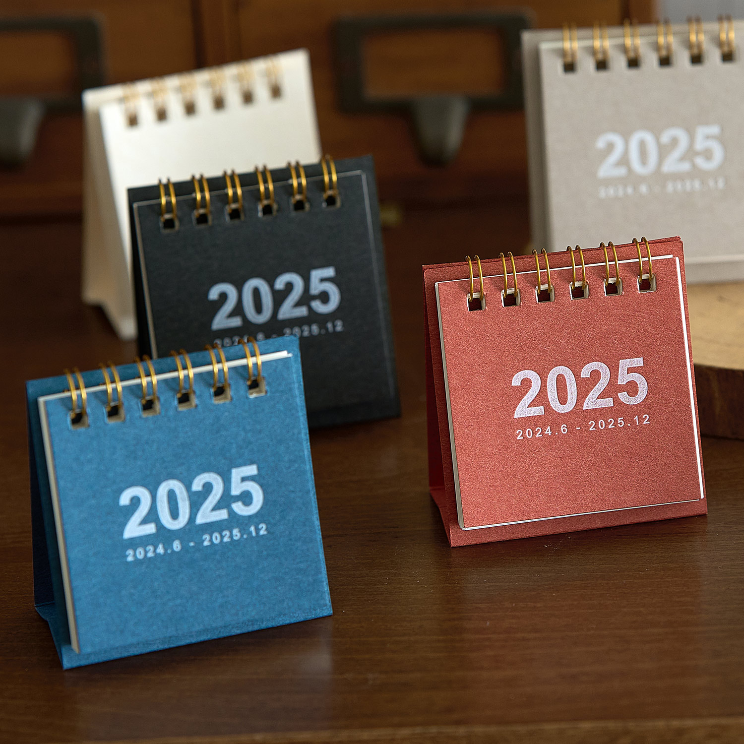 Mini calendario Simple 2025, suministros escolares de oficina, calendario de escritorio, planificador mensual, Accesorios de escritorio, registro de decoración