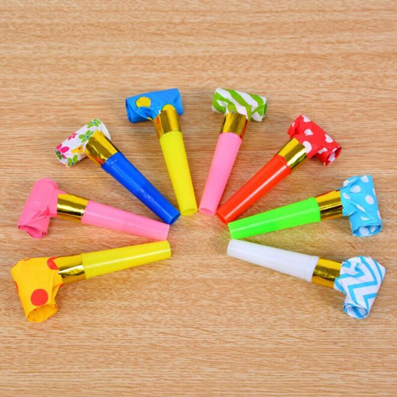 8 stuks plastic speelgoed voor een kinderfeestje, een tornado-hoorn, een drakenfluitje en een blazende tornado-hoorn.
