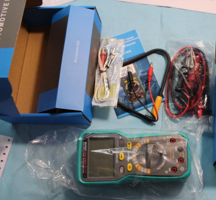 multimeter with RPM wireless test fucntion with automatic range function suitable for vehicle maintenance and debugging