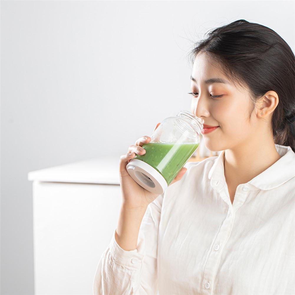 Electric Juicer 500ml Portable Smoothie Blender Mini USB Mixer Electric Juicer Charging Vitamer Fruit Juicer