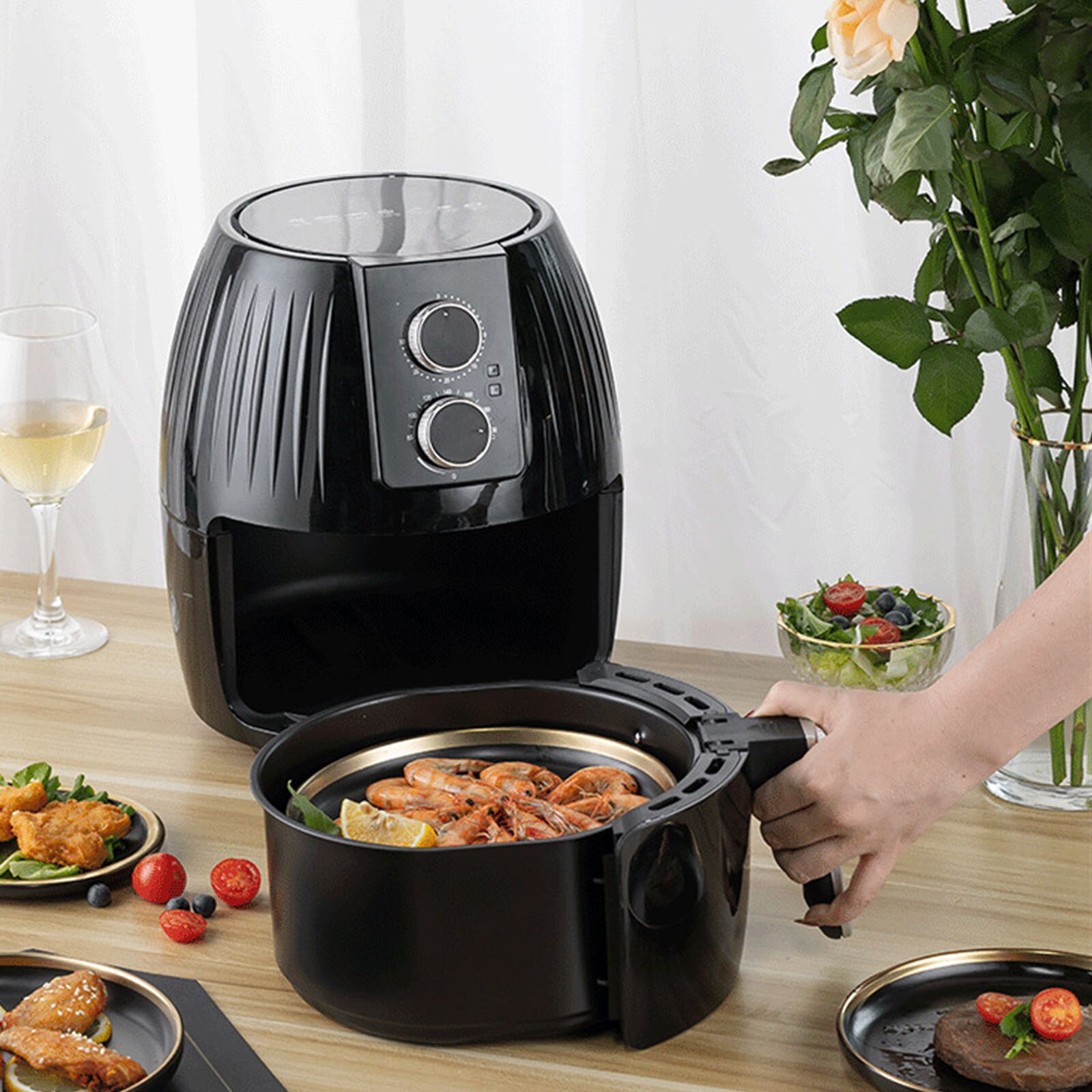 Heißluftfritteuse 1300w 5.5l elektrische heißluftfritteuse küchengeräte fettfreier kocher mit digitalem lcd-touchscreen und antihaftbeschichtetem frittiertopf