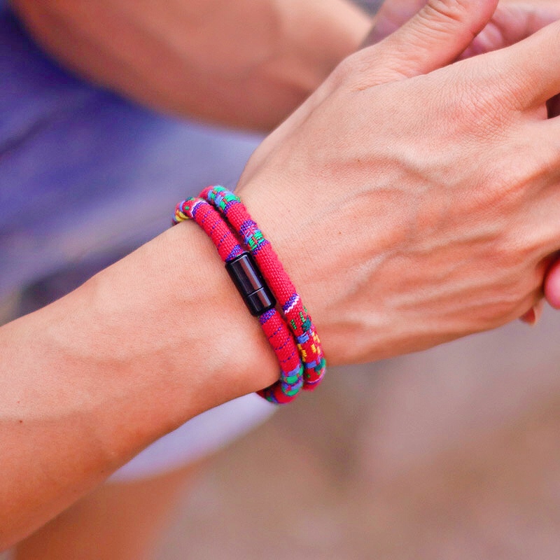 en hombres pulsera de cuerda Bohemia atraer pulsera magnética aventura supervivencia Braslet Pulseras Hilo Hombre Surf en la playa Brazalete