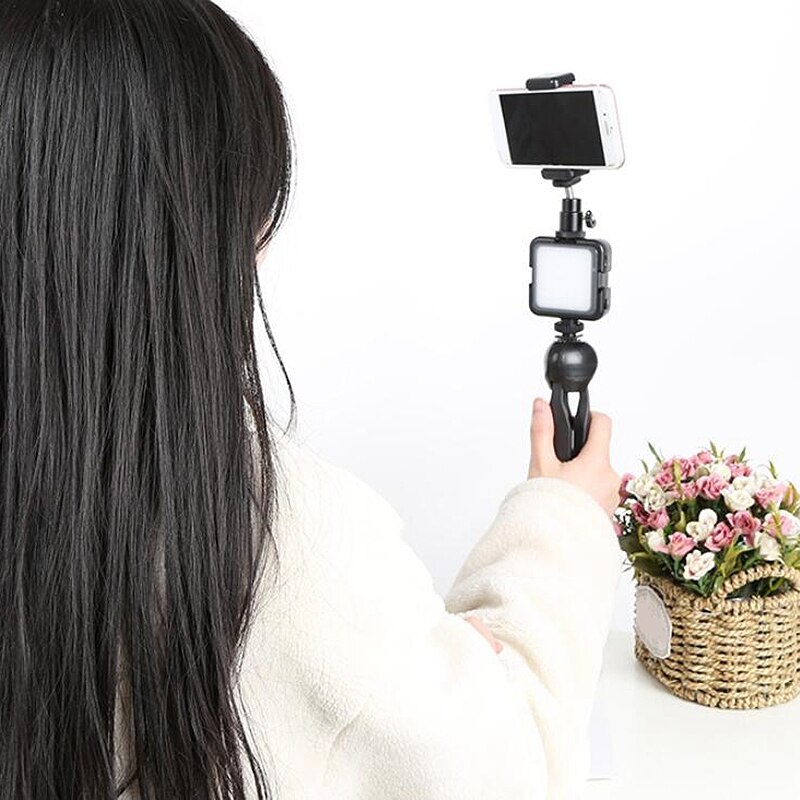 VL65 Pocket Led Fill Light Mini Portable Small Photography Fill Light Video Take a Picture Fill Light