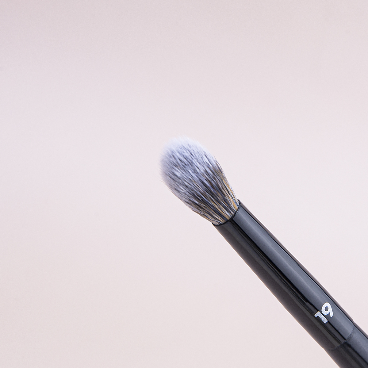WOKO 19 Brocha para pliegues Sombra de ojos Brocha para mezclar manchas Brocha de maquillaje Cónico Preciso Sombra de ojos en polvo Brocha para pliegues