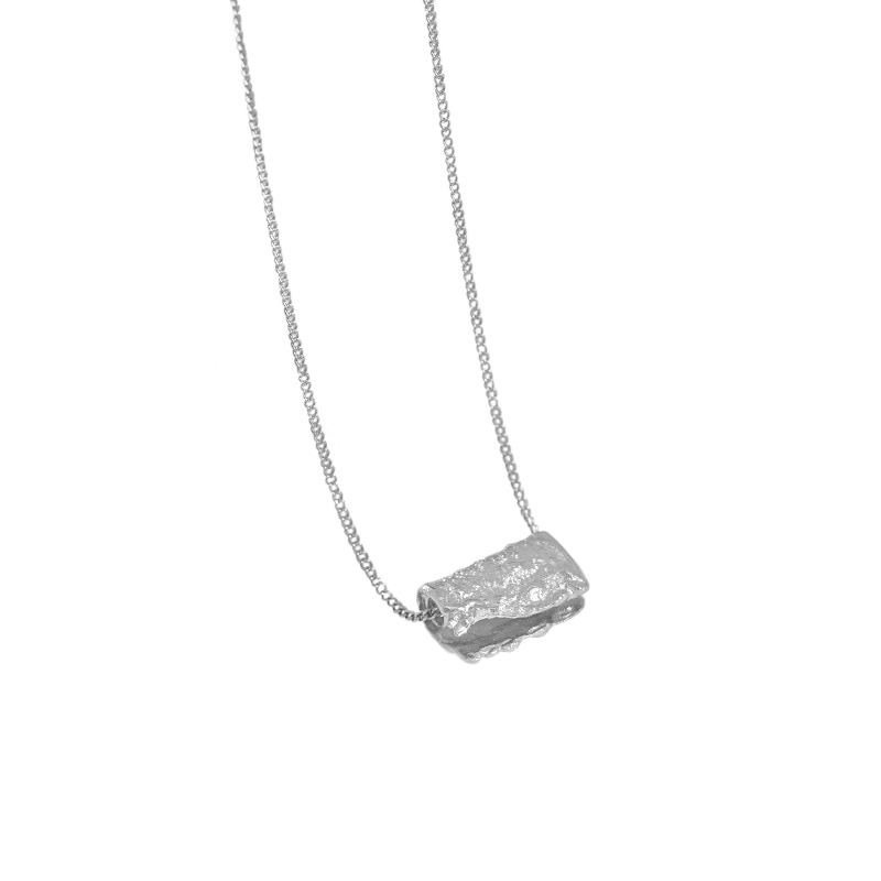 Shanice 100% s925 sterling silber halskette mit anhänger in nischenform, gewellter textur, geometrischem quadrat und geometrischem muster, ideal für brautjungfern