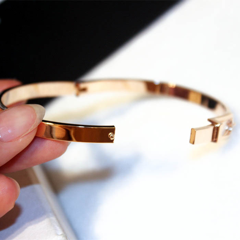 Expandable Wire Open Bangle Bracelet Manchette Women Girls Love Belt Cuff Bracelets Snap Button Stainless Steel Jewelry