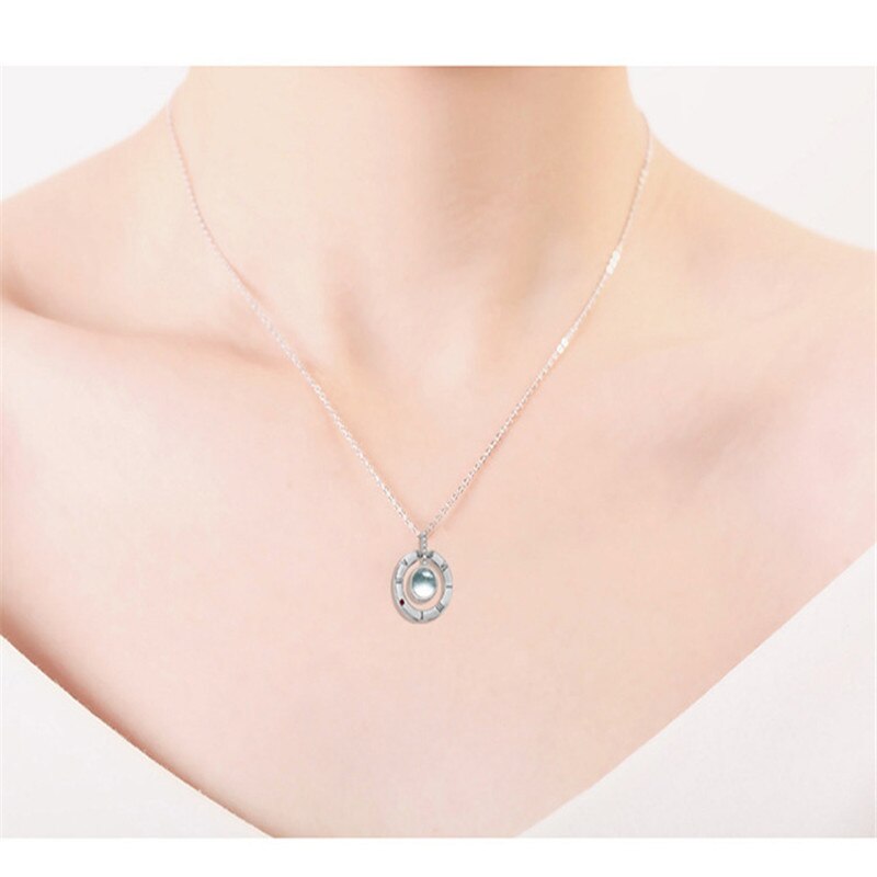 Della lega di Amore Del Pendente di 100 Lingue I amore voi Scuotendo Suoni con la Proiezione Clavicola Catena Della Collana Del Maglione