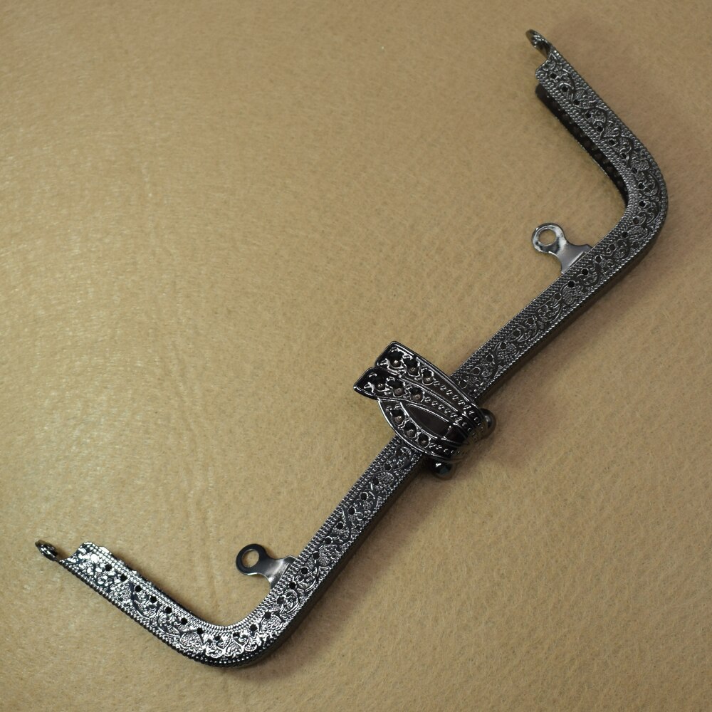 20cm Metal Purse Frame Handle Clutch Bag Accessories DIY Kiss Clasp Lock Bronze Embossing M-shaped HandBag Hardware: 4