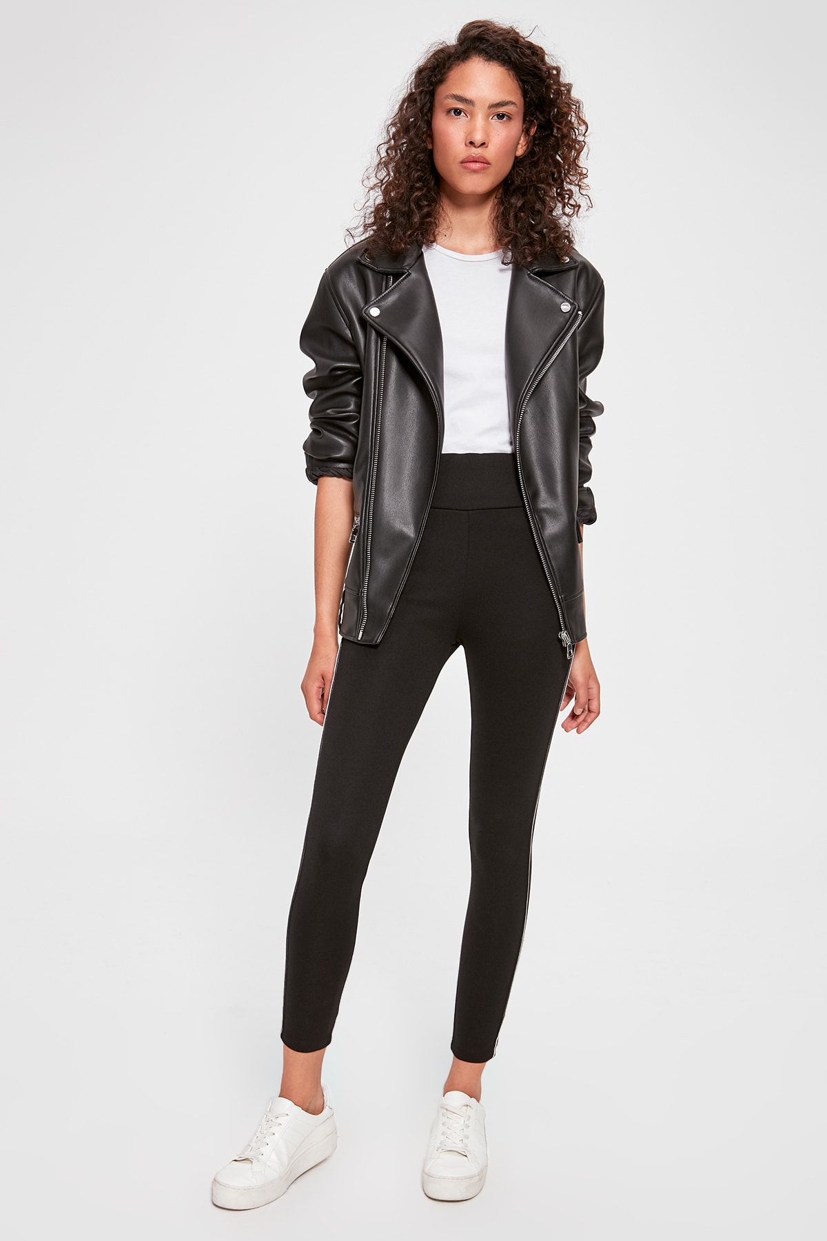 Buy Trendyol Basic Knitted Leggings In Brown | 6thStreet UAE