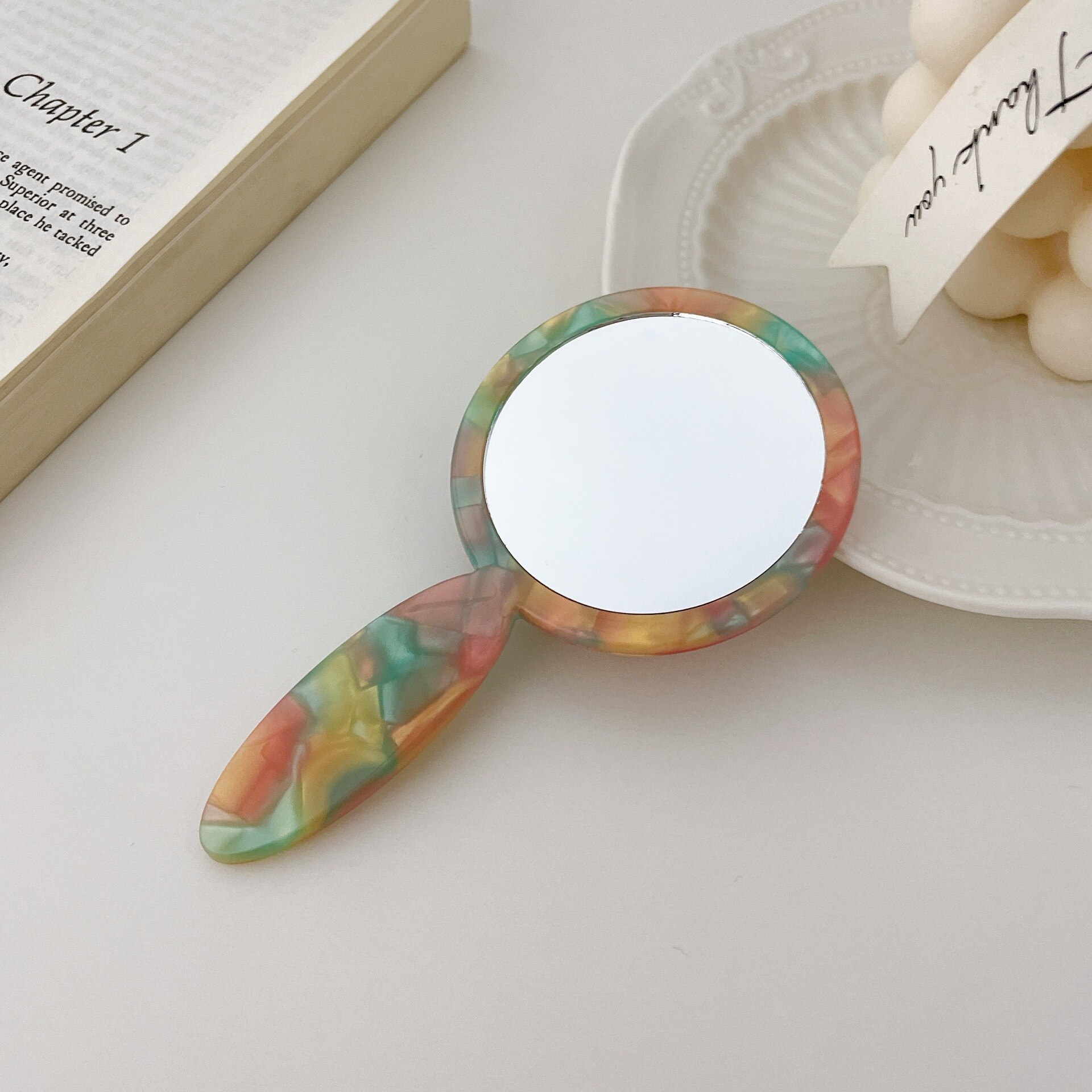 Espejo de maquillaje de mano Retro para niñas, espejo pequeño de acetato de estilo bonito y dulce, de otoño e invierno,