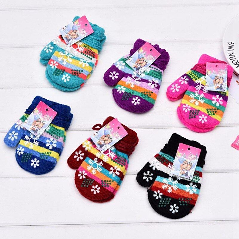 1 Pair Baby Kids Children Snowflake Pattern Stripe Wool Knitted Gloves Soft Winter Thick Warm Mitten Christmas Random Color